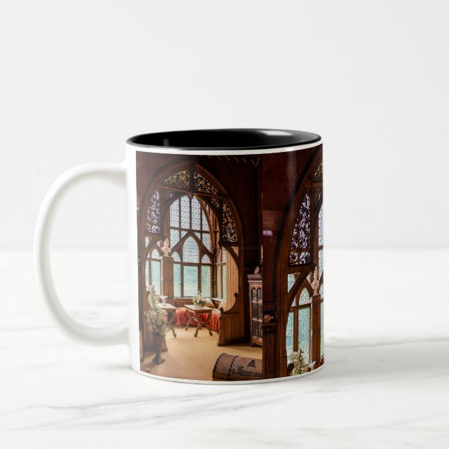 Caneca De Café Em Dois Tons Inside Castle Marienburg - Germany (Esquerda)