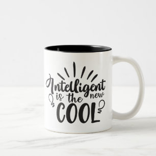Caneca De Café Em Dois Tons Inteligente É O Novo Objetivo de Atitude Legal Suc