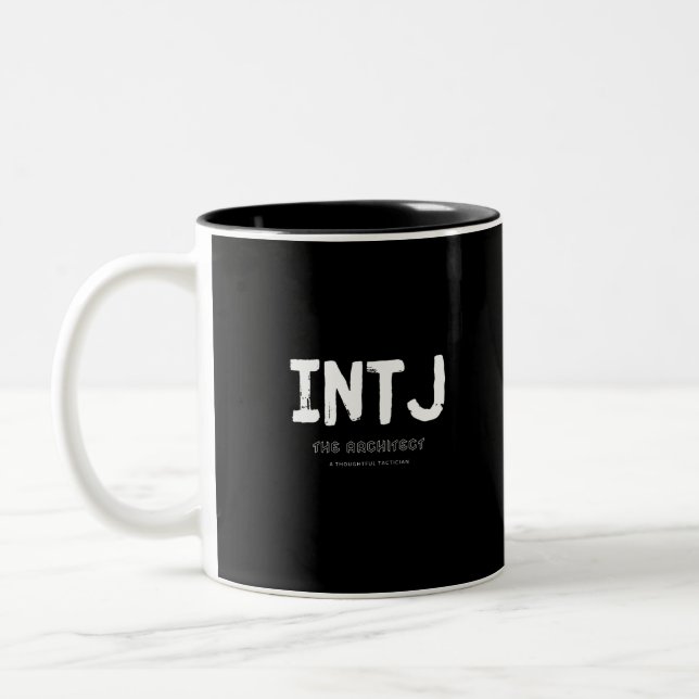 Caneca De Café Em Dois Tons INTJ - Tático Pensado (Branco) (Esquerda)