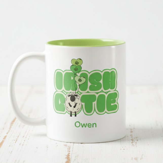 Caneca De Café Em Dois Tons Irish Cutie Shamrock Sheep (Irish Kids Coffee Mugs. Green Irish Cutie Typography, Name. Cartoon Sheep, Shamrock Heart Balloons)