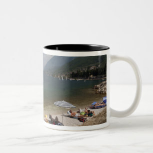 Caneca De Café Em Dois Tons Itália, Província de Verona, Brenzone. Lago de Gar