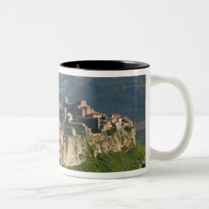 Caneca De Café Em Dois Tons Itália, Sicília, Enna, Calascibetta, Vista da Manh