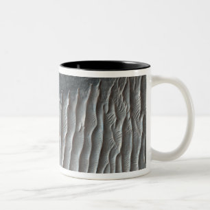 Caneca De Café Em Dois Tons Ius Chasma, uma grande garganta em Marte