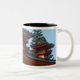 Caneca De Café Em Dois Tons Japão, Quioto, Colorido Templo Heian Jingu,