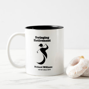 Caneca De Café Em Dois Tons Jogador de golfe do partido aposentado balançando