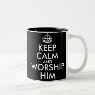 CANECA DE CAFÉ EM DOIS TONS KEEP CALM AND WORSHIP HIM