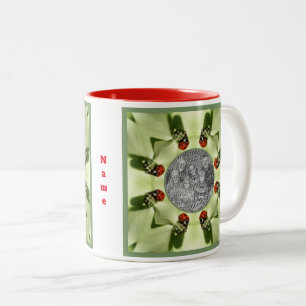 Caneca De Café Em Dois Tons Ladybug Na Dogwood Nature Adicione Sua Foto