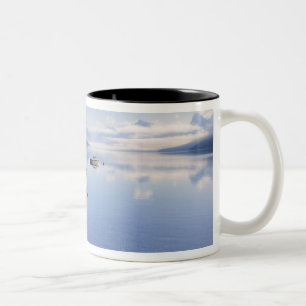 Caneca De Café Em Dois Tons Lago McDonald, Parque Nacional Glacier, Montana,