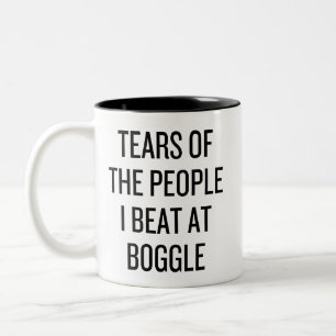 Caneca De Café Em Dois Tons Lágrimas das Pessoas que eu espanco em Boggle Game