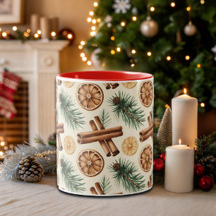 Caneca De Café Em Dois Tons Laranjas Secas Paus de Canela Ramos de Abeto