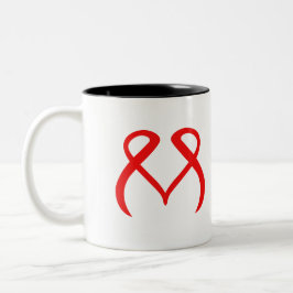 Caneca De Café Em Dois Tons Letra M de Coração Vermelho Representando Amor