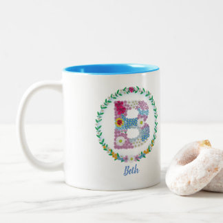 Caneca De Café Em Dois Tons Letras de Flor Iniciais "B" com Nome Personalizado