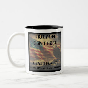 Caneca De Café Em Dois Tons Liberdade não é a versão gratuita da Força Aérea d