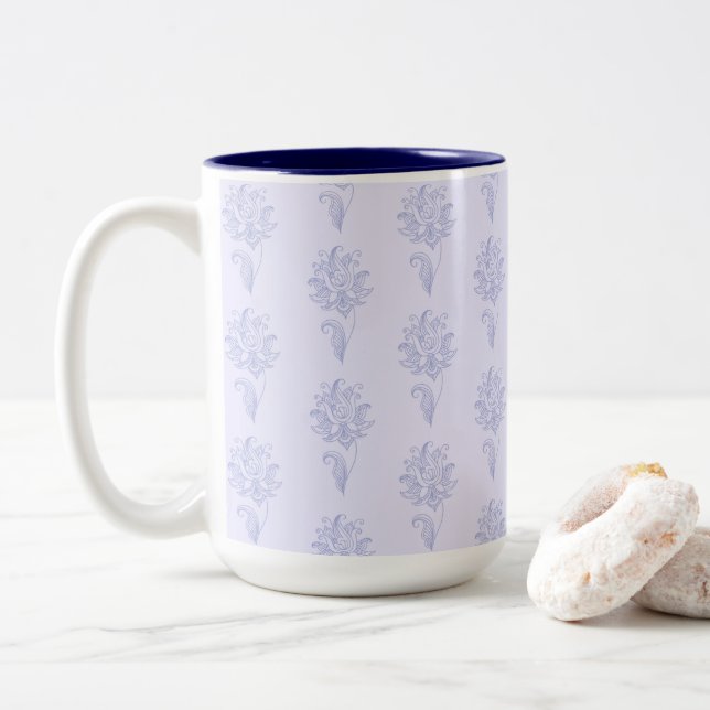 Caneca De Café Em Dois Tons Light Blue Outlined Floral Pattern (Com Donut)