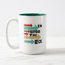 Logotipo 'In Before The Lock' Mug