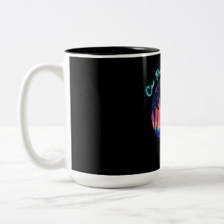 Caneca De Café Em Dois Tons Logotipo minimalista em fundo preto