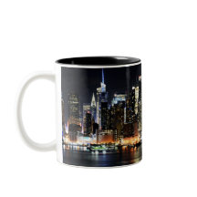 Luzes bonitas da noite de New York que refletem o