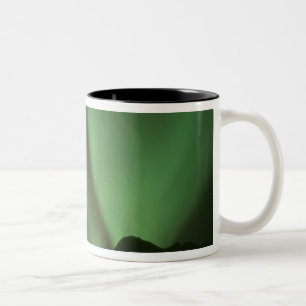 Caneca De Café Em Dois Tons luzes do norte, aurora boreal nos contrafortes de