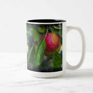 Caneca De Café Em Dois Tons Maçãs 3 em preto