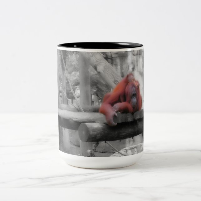 Caneca De Café Em Dois Tons Mãe e Bebê Orangutan (Centro)