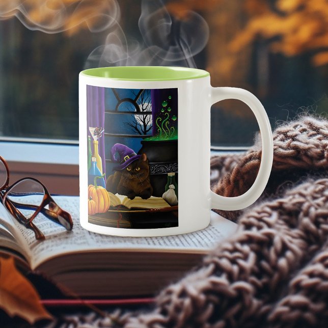 Caneca De Café Em Dois Tons Mágica Roxo de Bruxas do Halloween (Criador carregado)