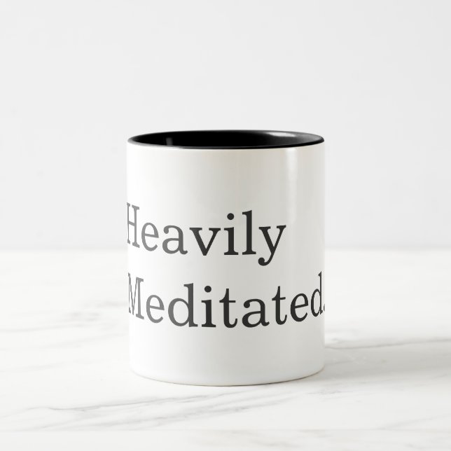 Caneca De Café Em Dois Tons Malhação de ioga pesada (Centro)