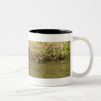 Caneca De Café Em Dois Tons Mamãe e Baby Ducks Mug