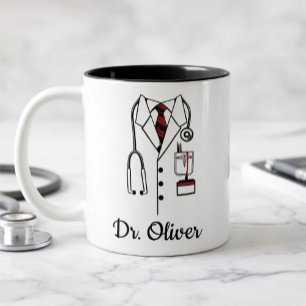Caneca De Café Em Dois Tons Médico Personalizado – Jaleco Médico e Estetoscópi