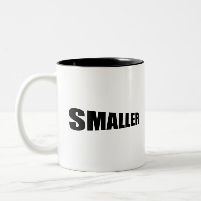 Caneca De Café Em Dois Tons Menor ficando Menor (Esquerda)