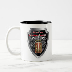Caneca De Café Em Dois Tons Mighty 18th Field Artillery Brigade Airborne