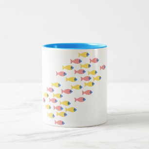 Caneca De Café Em Dois Tons Migração Colorida de Peixes