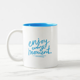 Caneca De Café Em Dois Tons Minimalista Limpo Branco Azul Aproveite Cada Momen