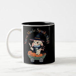 Caneca De Café Em Dois Tons Modo Enfermeira Turno Assustador