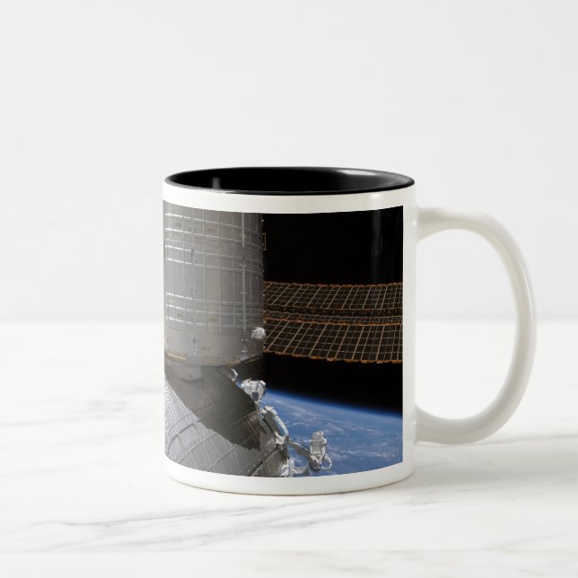 Caneca De Café Em Dois Tons Módulo 2 Pressurizado Japonês Kibo (Direita)