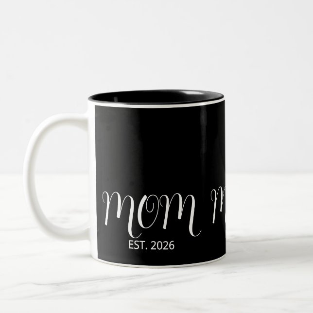 Caneca De Café Em Dois Tons Mom Established Black Script New Mom Gift  (Esquerda)
