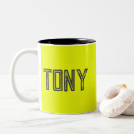 Caneca De Café Em Dois Tons Monograma de Nome Personalizado de Cor Amarelo Sól