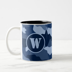 Caneca De Café Em Dois Tons Monograma inicial de camuflagem azul