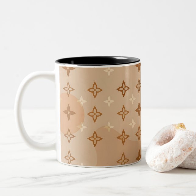 Caneca De Café Em Dois Tons Monograma Inspirado no Luxo (Com Donut)