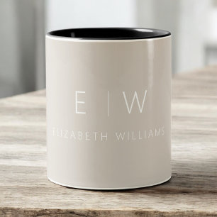 Caneca De Café Em Dois Tons Monograma Minimalista Neutro do Tipo bege Clássico