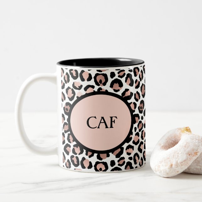 Caneca De Café Em Dois Tons Monograma Rosa Dourado Leopardo Preto Imprime Chee (Com Donut)