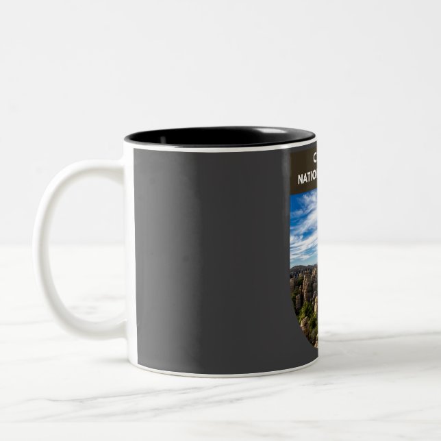 Caneca De Café Em Dois Tons Monumento Nacional Chiricahua (Esquerda)