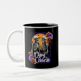 Caneca De Café Em Dois Tons Morrendo para celebrar, Halloween Skeleton Gothic