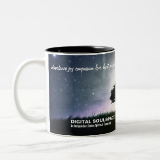 Caneca De Café Em Dois Tons Mug de palavras de energia digital no espaço livre
