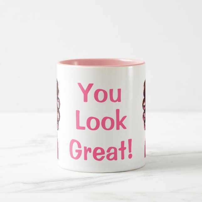 Caneca De Café Em Dois Tons Mulher que veste encrespadores (Centro)