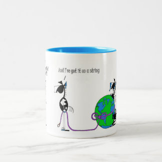 Caneca De Café Em Dois Tons Mundo engraçado em uns desenhos animados do cavalo