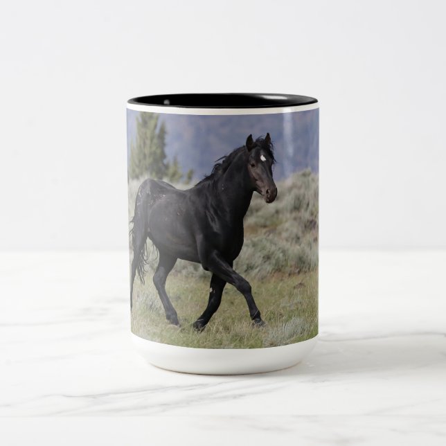 Caneca De Café Em Dois Tons Mustang Wild Black Stallion and Cloud BeverageMug  (Centro)