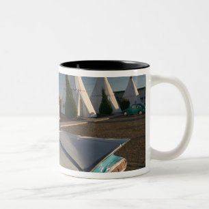 Caneca De Café Em Dois Tons NA, EUA, Arizona, Holbrook Route 66, Wigwam 2