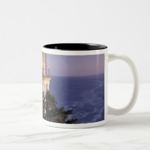 Caneca De Café Em Dois Tons NA, EUA, Oregon, Farol Heceta Head,