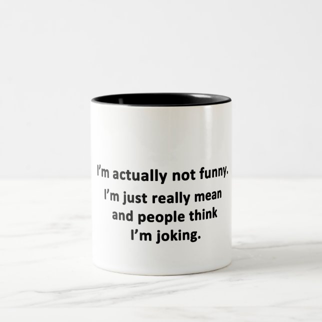 Caneca De Café Em Dois Tons Na verdade, não sou engraçado. (Centro)