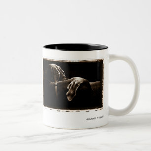 Caneca De Café Em Dois Tons Nação de Weimaraner: Weimaraner "nas sombras "